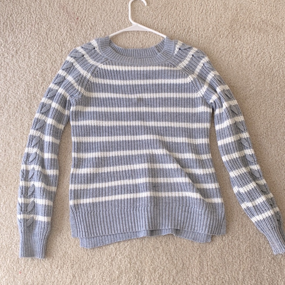 grey striped sweater! size M